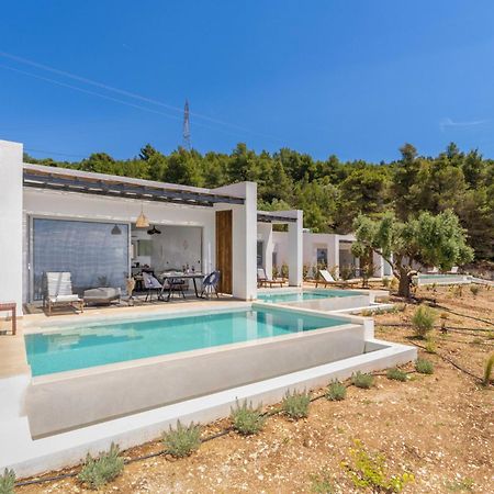 Mellamare Luxury Suites Athánion Exteriér fotografie