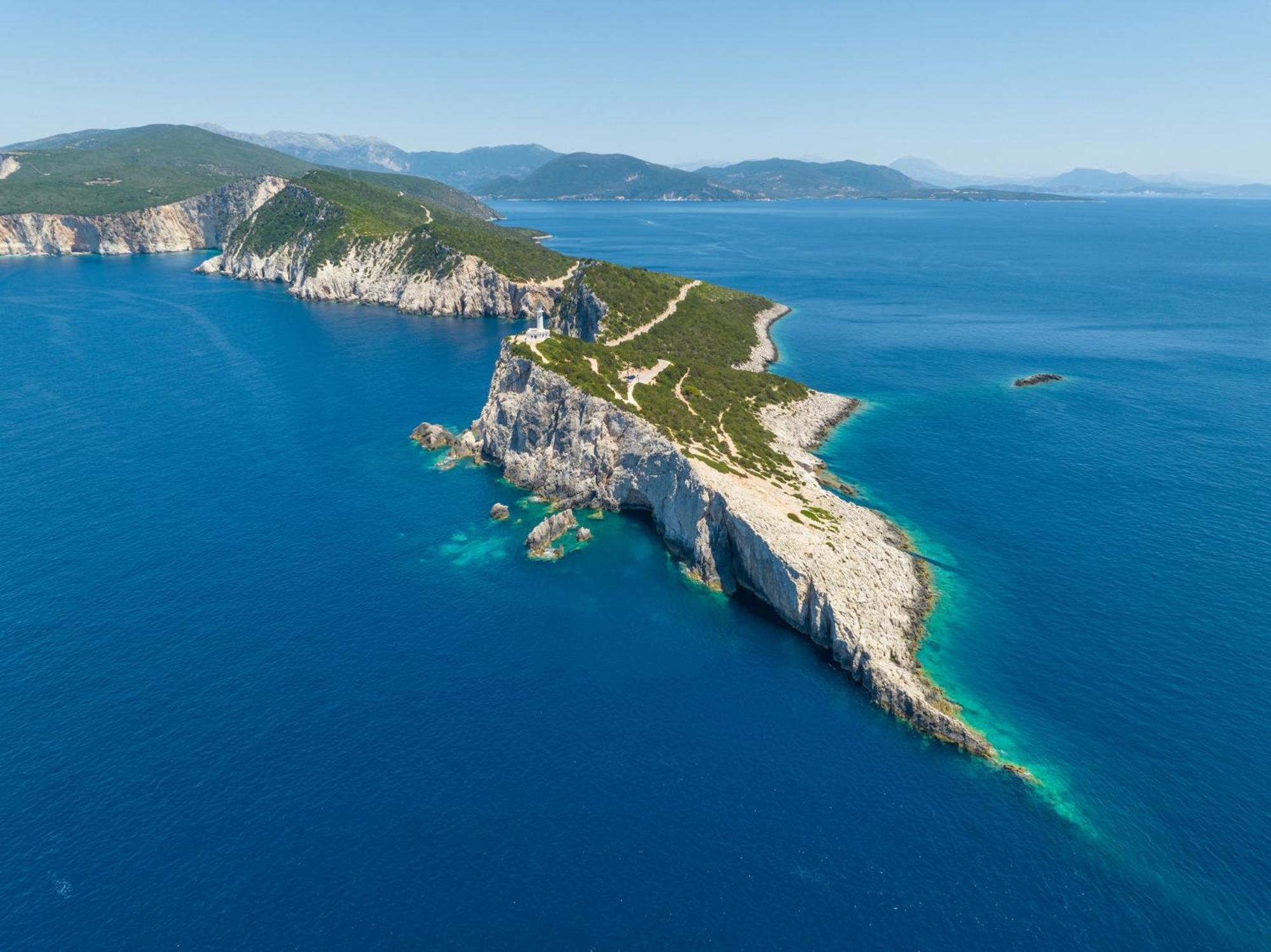 Mellamare Luxury Suites Athánion Exteriér fotografie