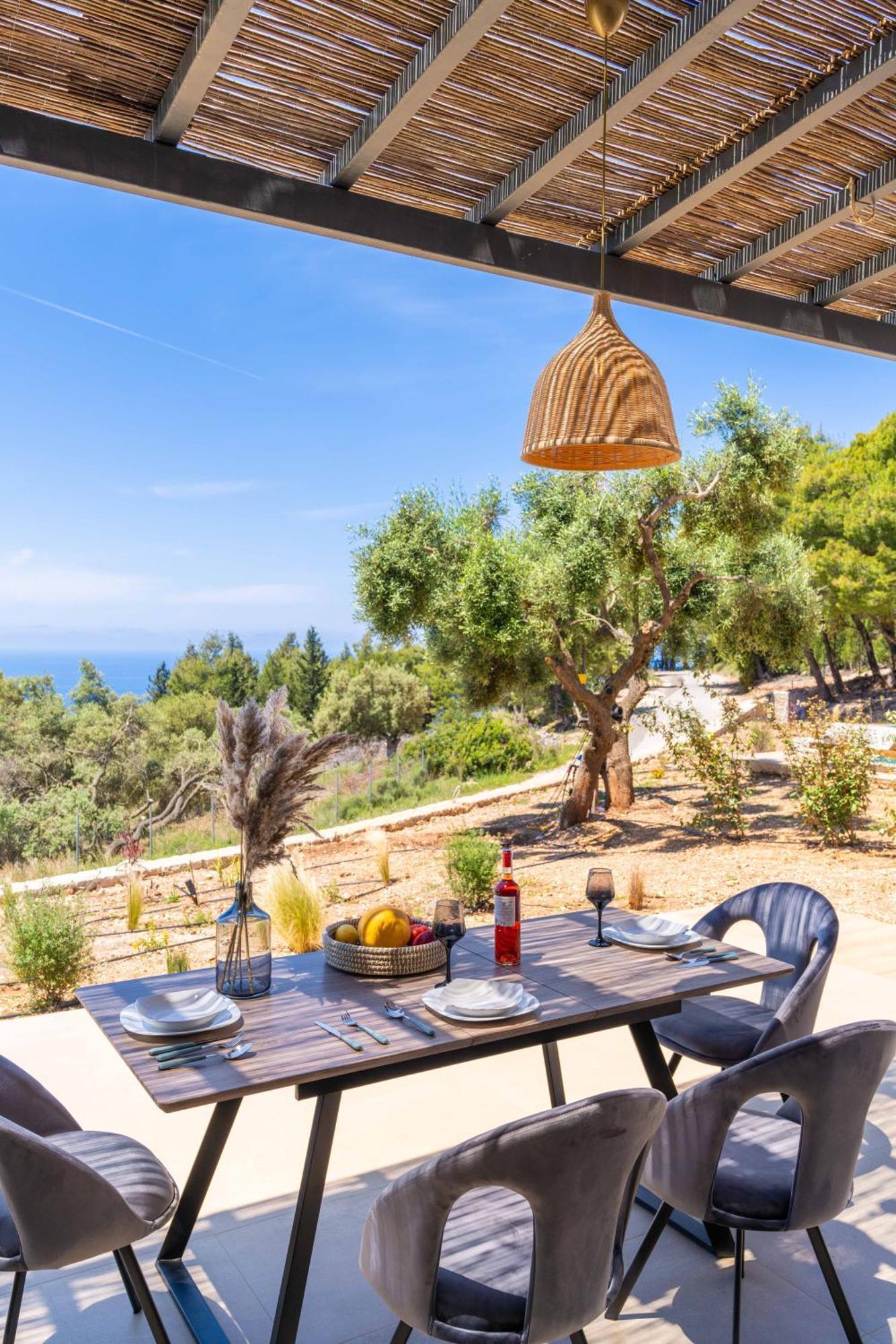 Mellamare Luxury Suites Athánion Exteriér fotografie